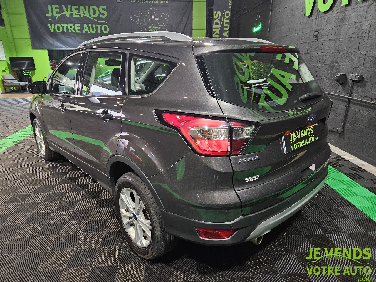 FORD KUGA