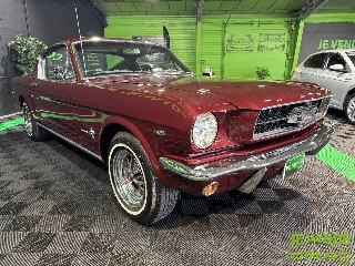 FORD MUSTANG