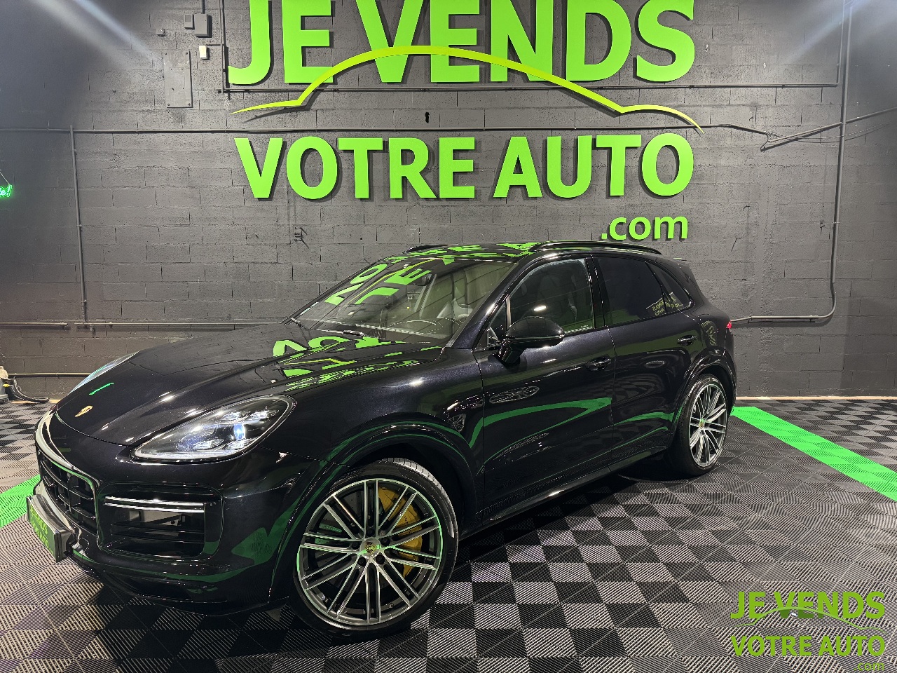 PORSCHE CAYENNE