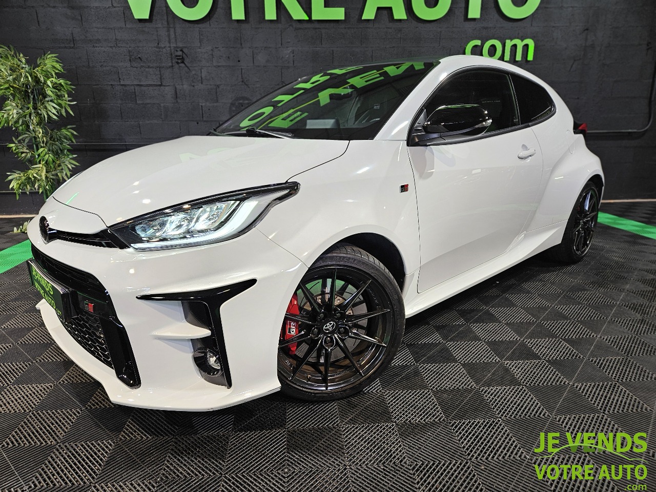 TOYOTA YARIS IV
