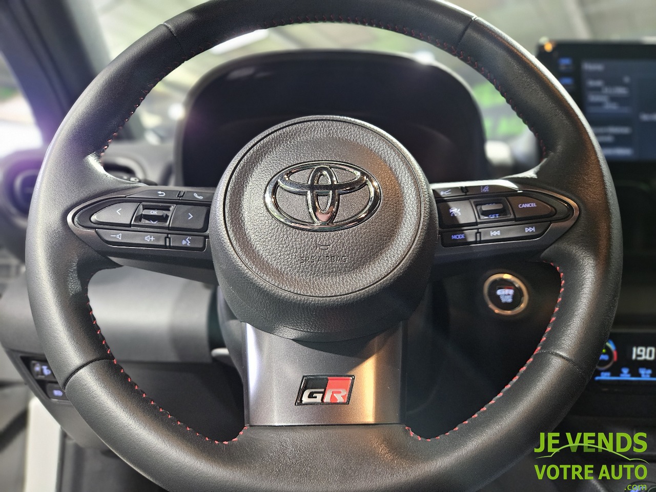 TOYOTA YARIS IV