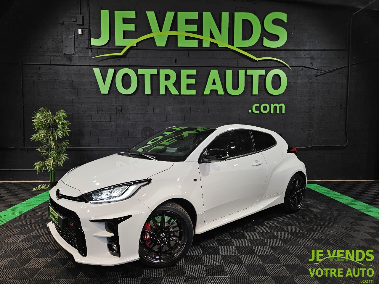 TOYOTA YARIS IV