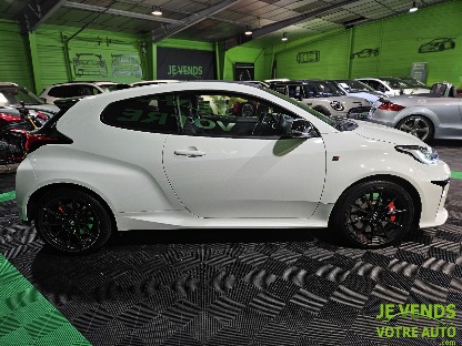 TOYOTA YARIS IV