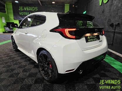 TOYOTA YARIS IV
