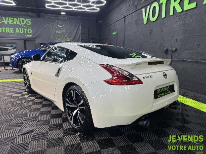 NISSAN 370Z