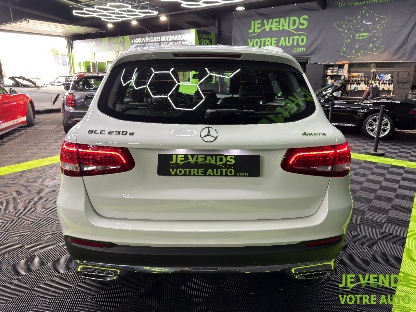MERCEDES GLC