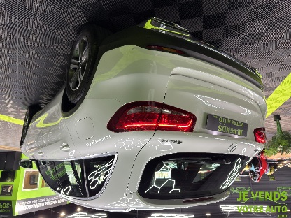 MERCEDES GLC