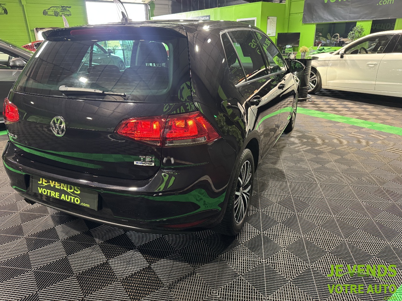 VOLKSWAGEN GOLF VII