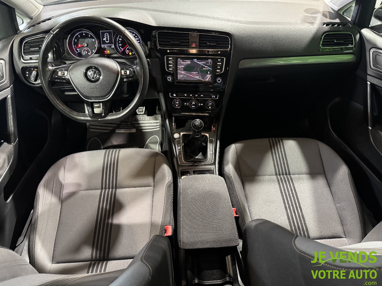 VOLKSWAGEN GOLF VII