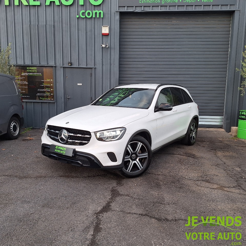 MERCEDES GLC