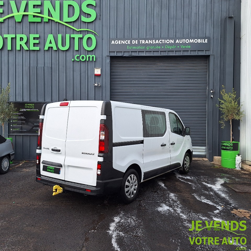 RENAULT TRAFIC