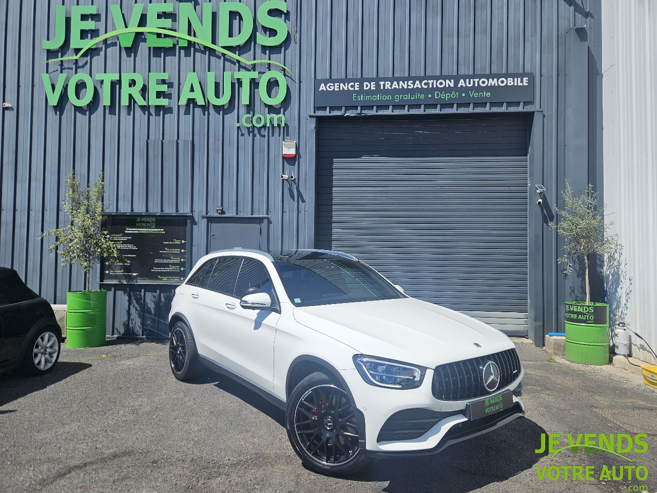 MERCEDES GLC