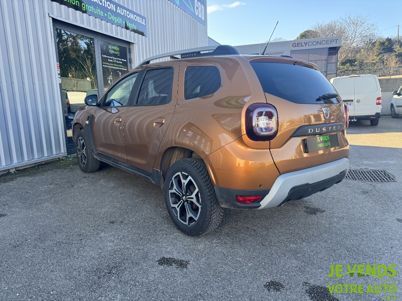 DACIA DUSTER