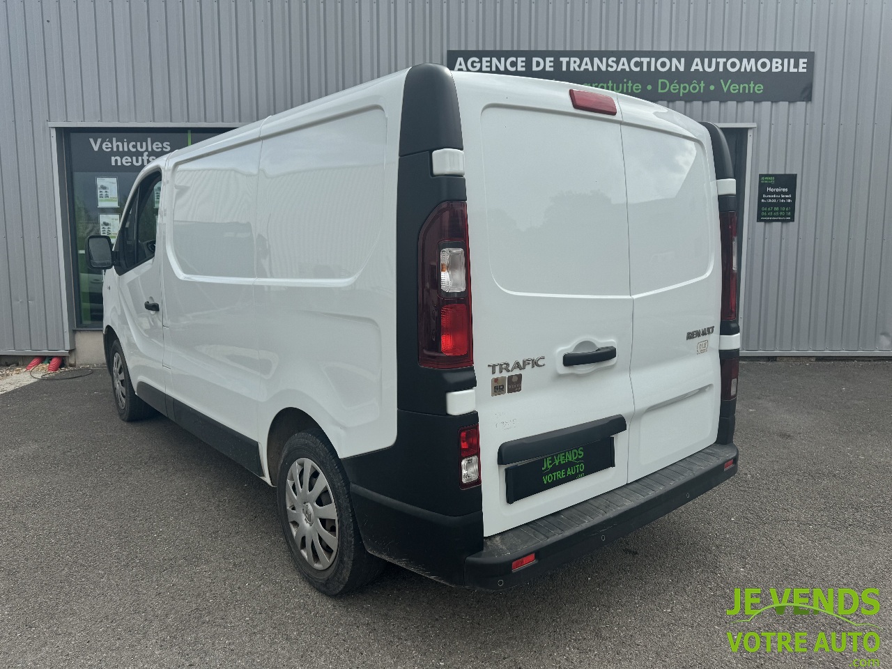 RENAULT TRAFIC