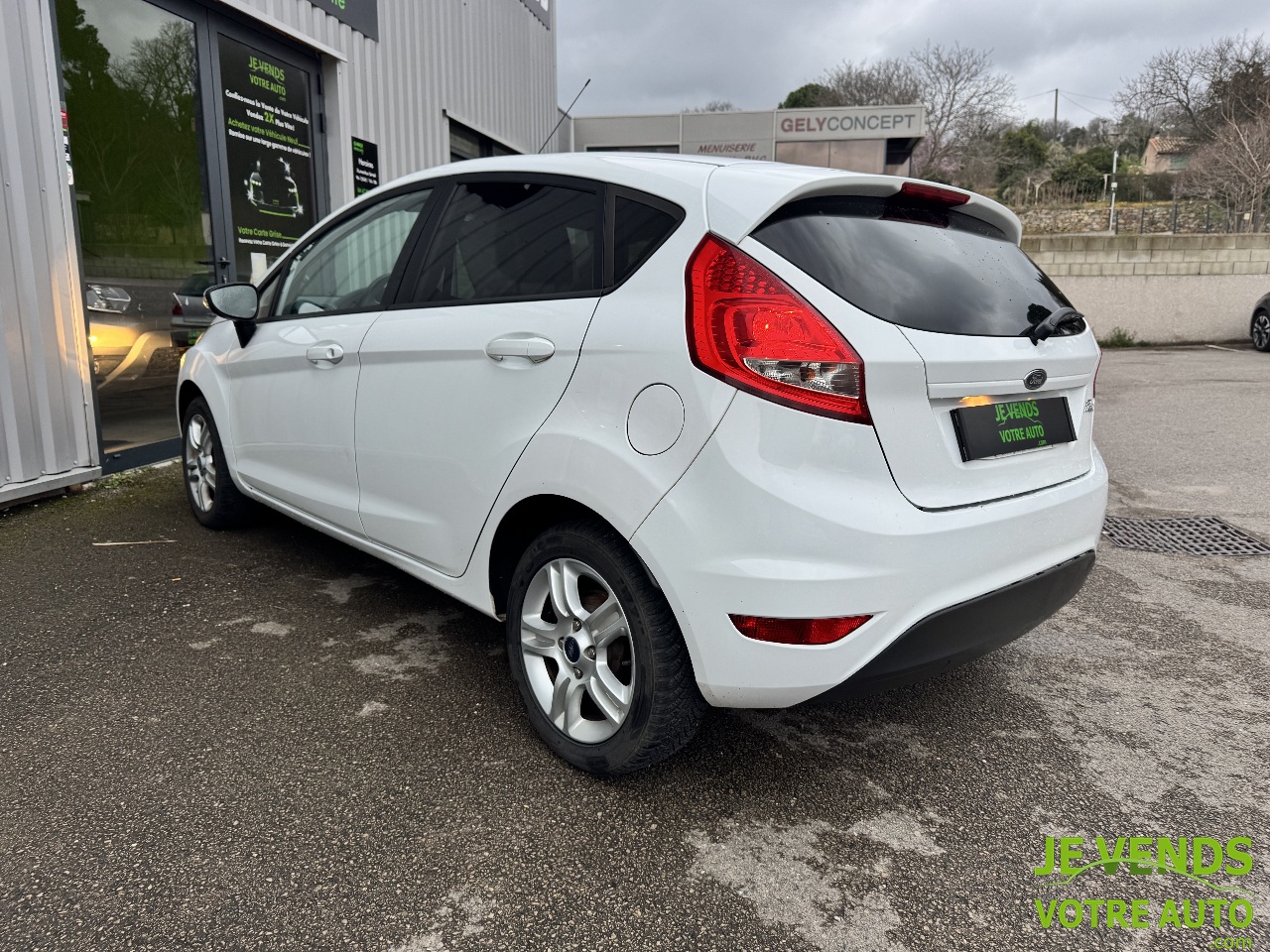 FORD FIESTA