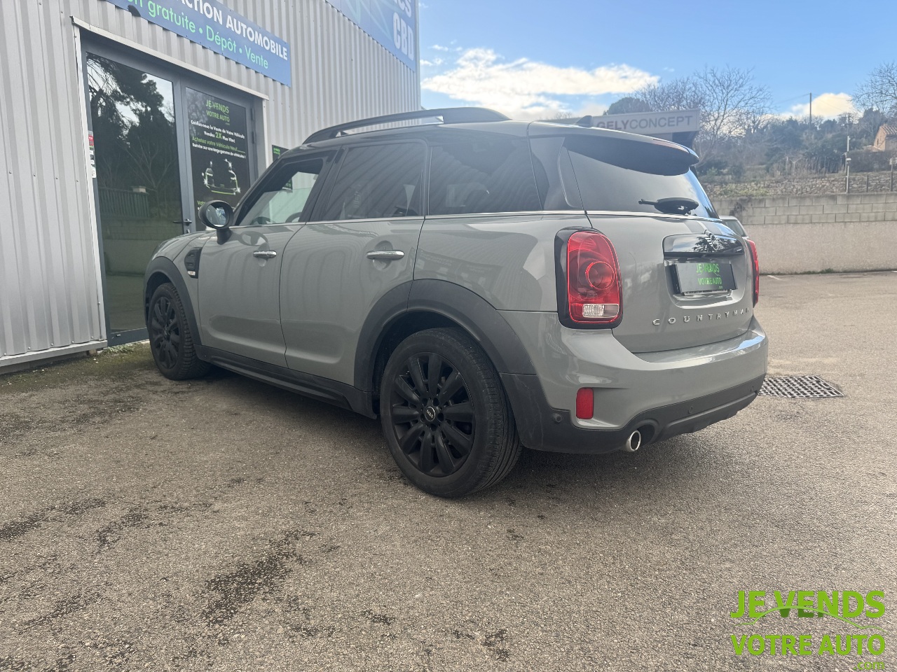 MINI COUNTRYMAN