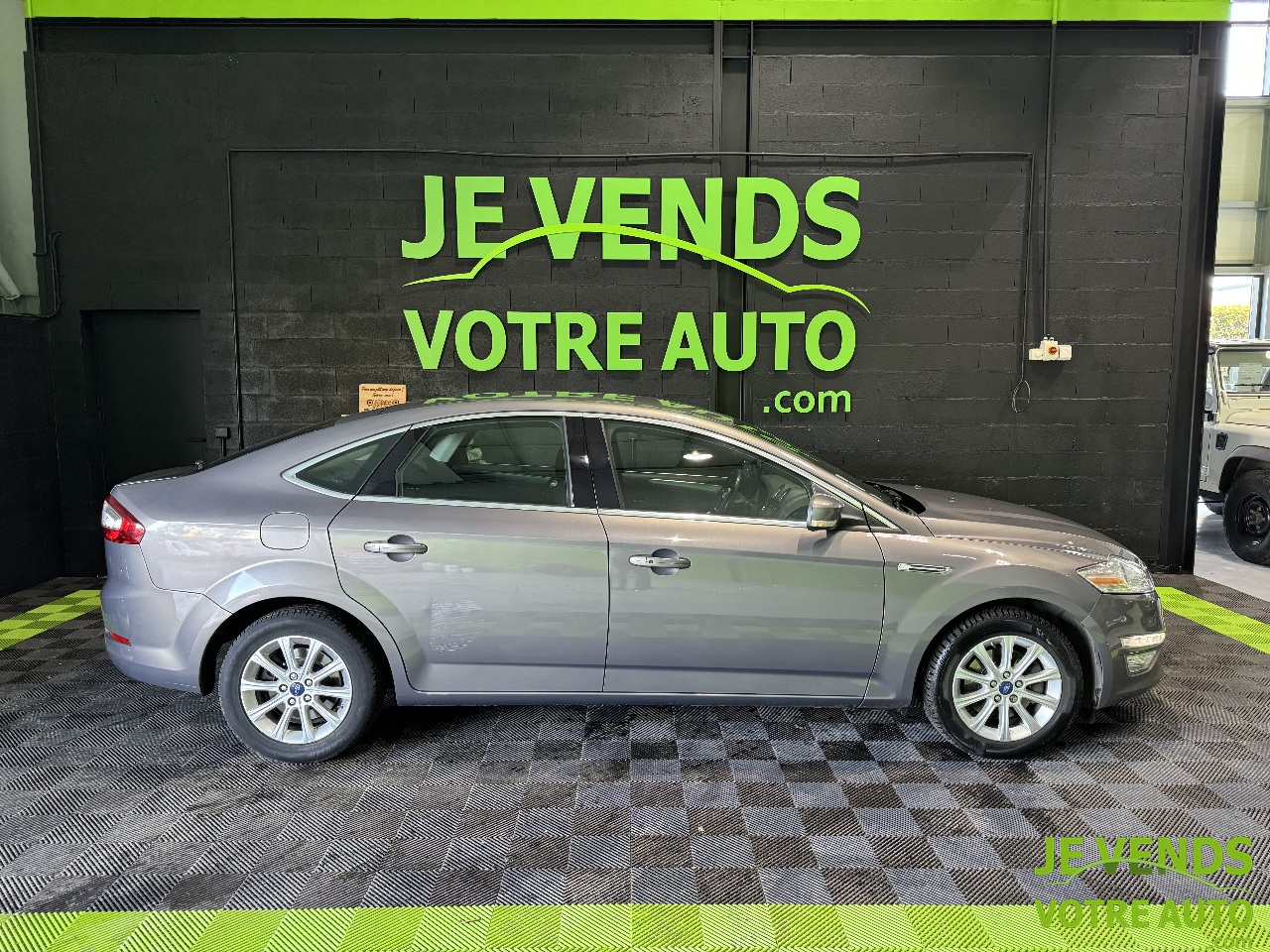 FORD MONDEO