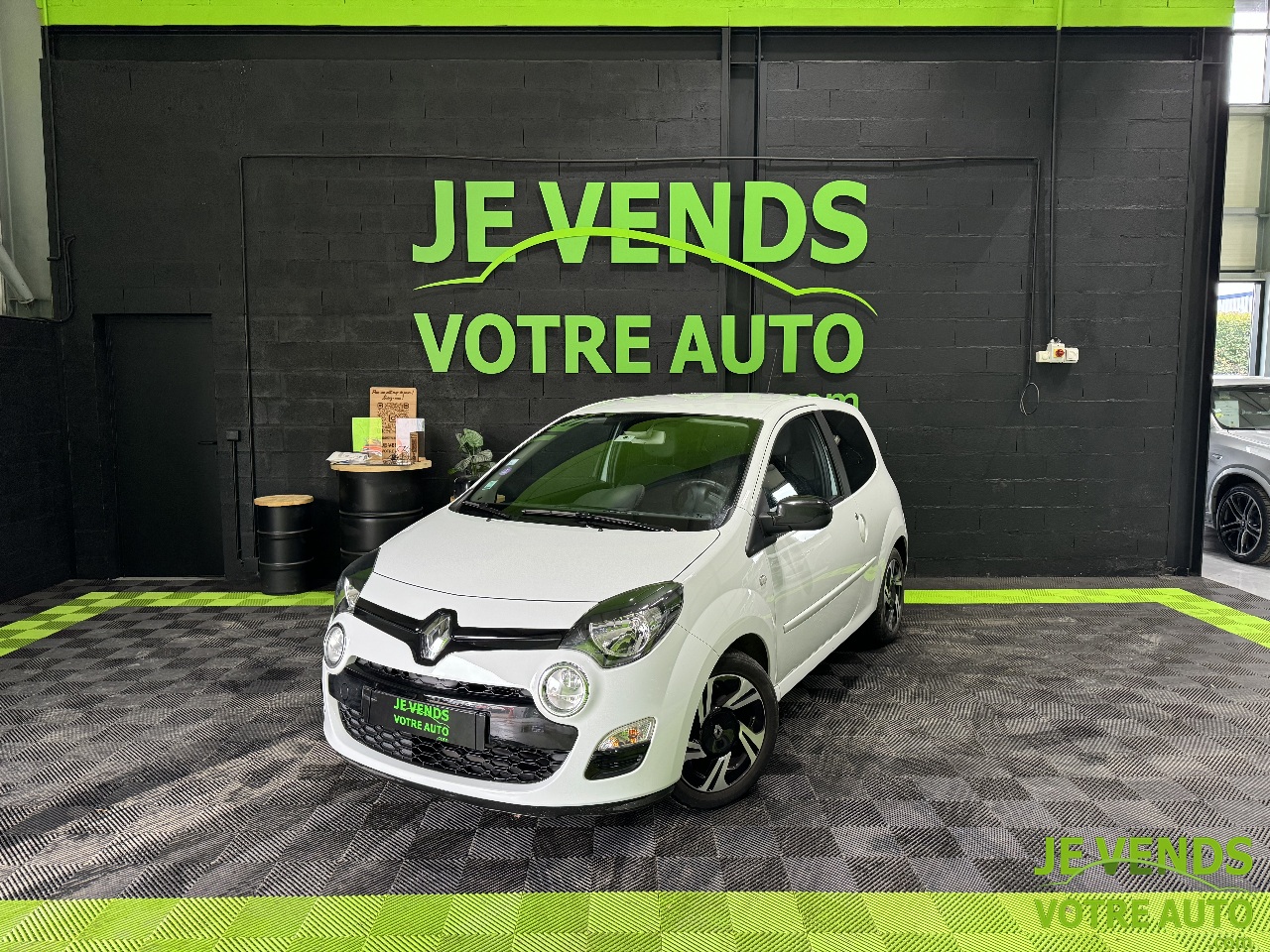 RENAULT TWINGO