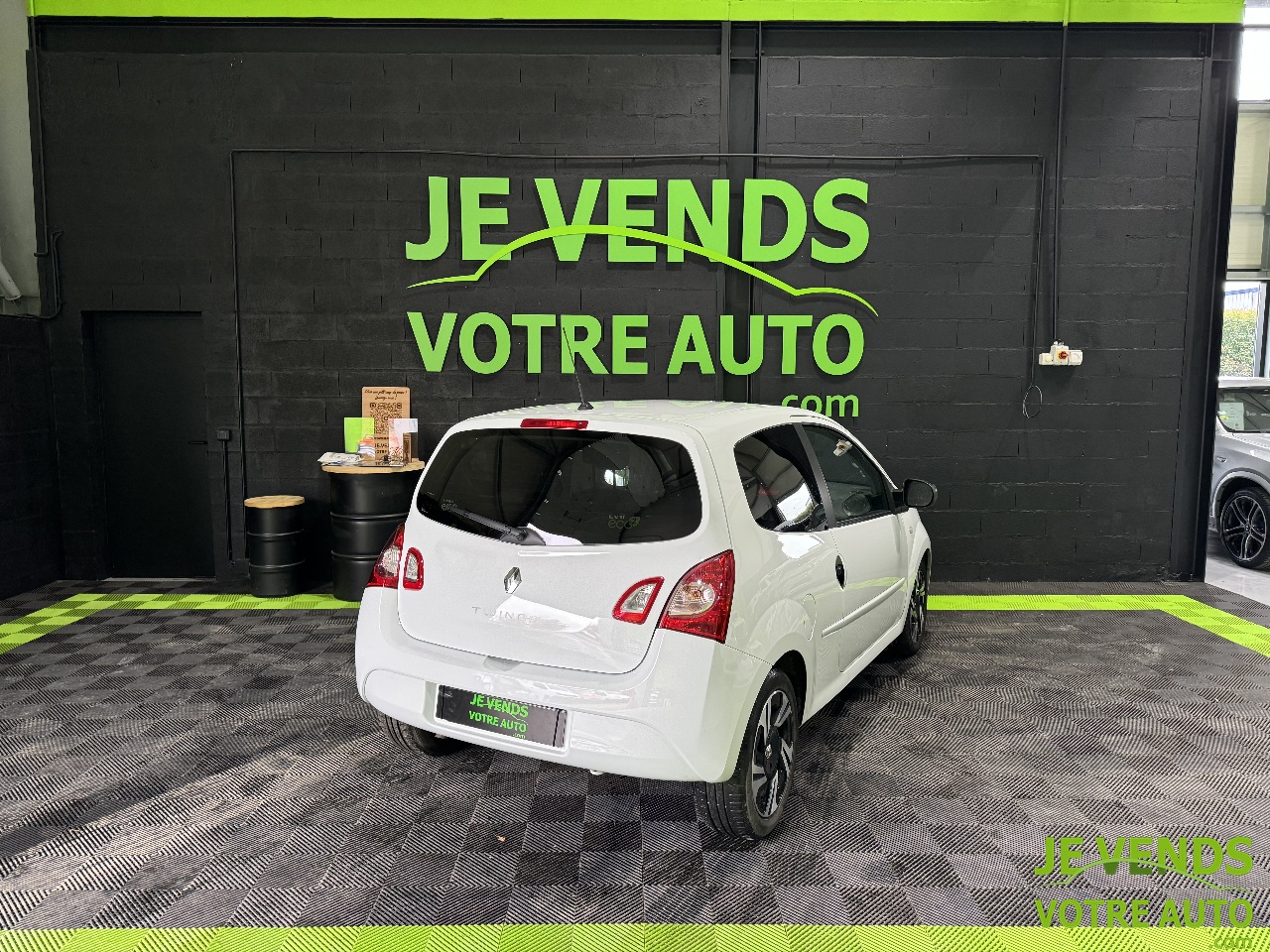 RENAULT TWINGO