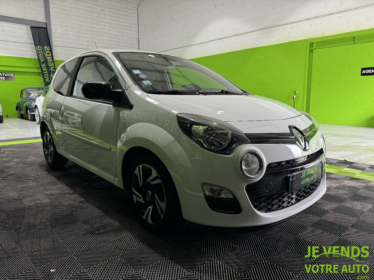 RENAULT TWINGO