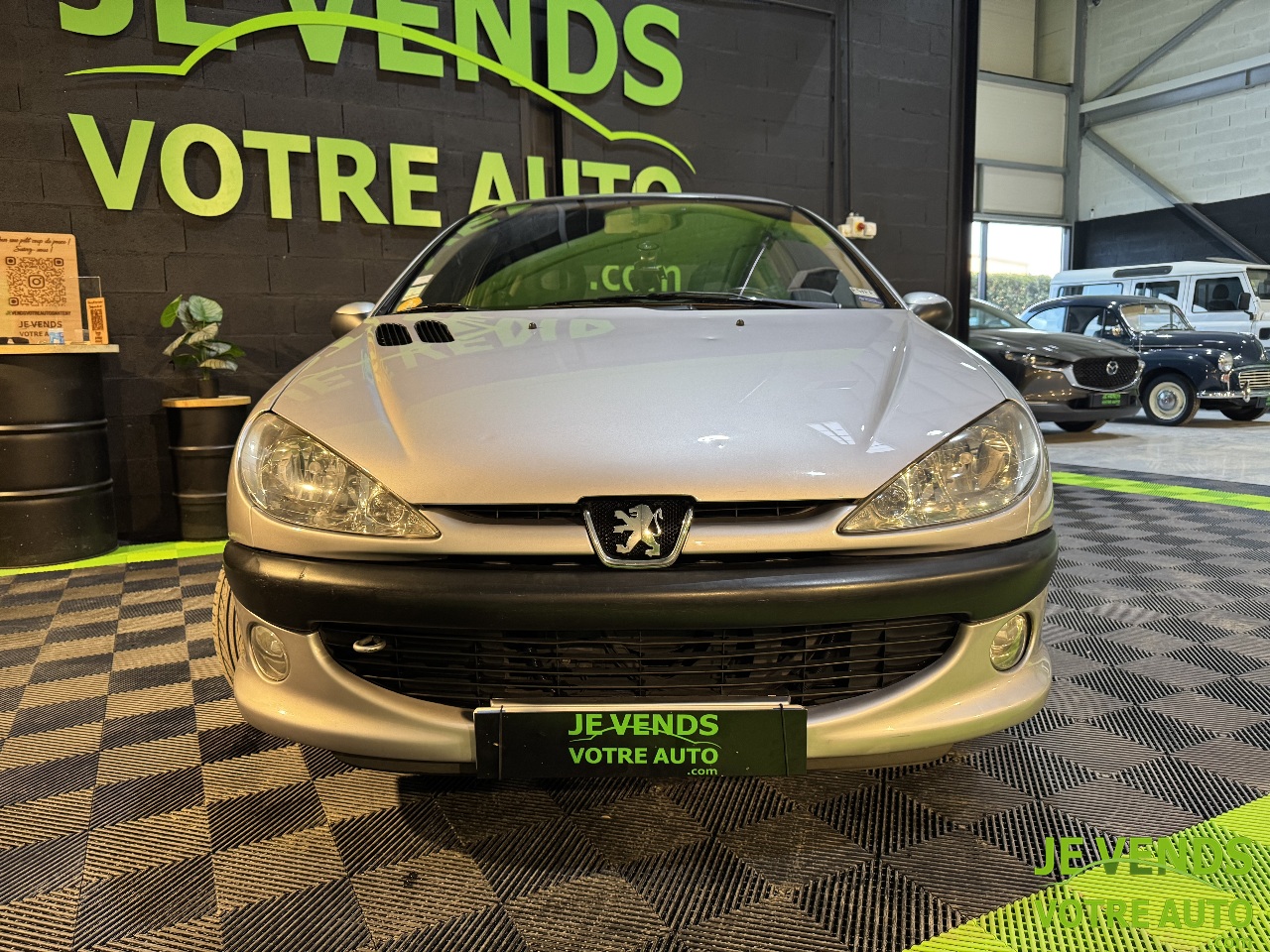 PEUGEOT 206