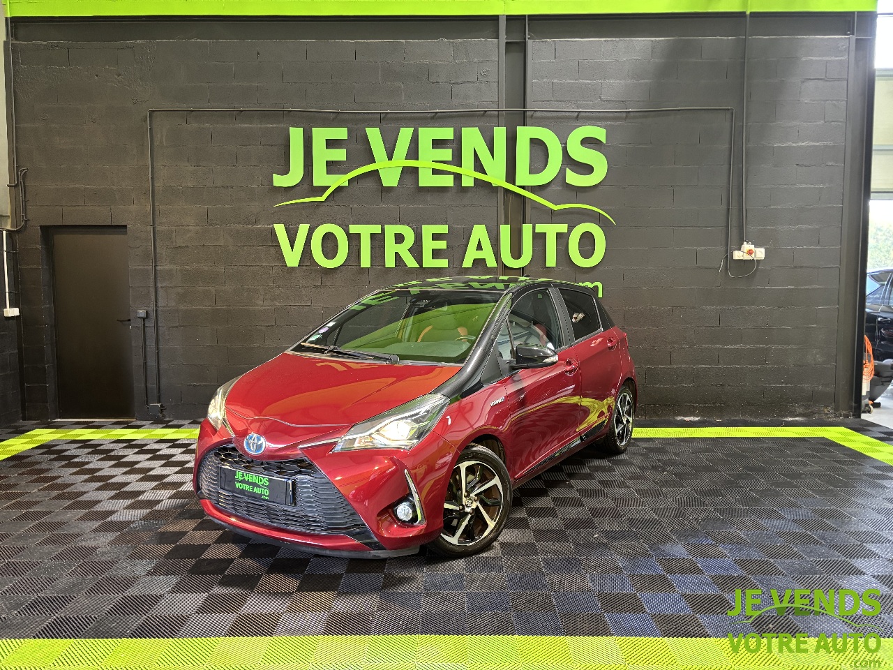 TOYOTA YARIS