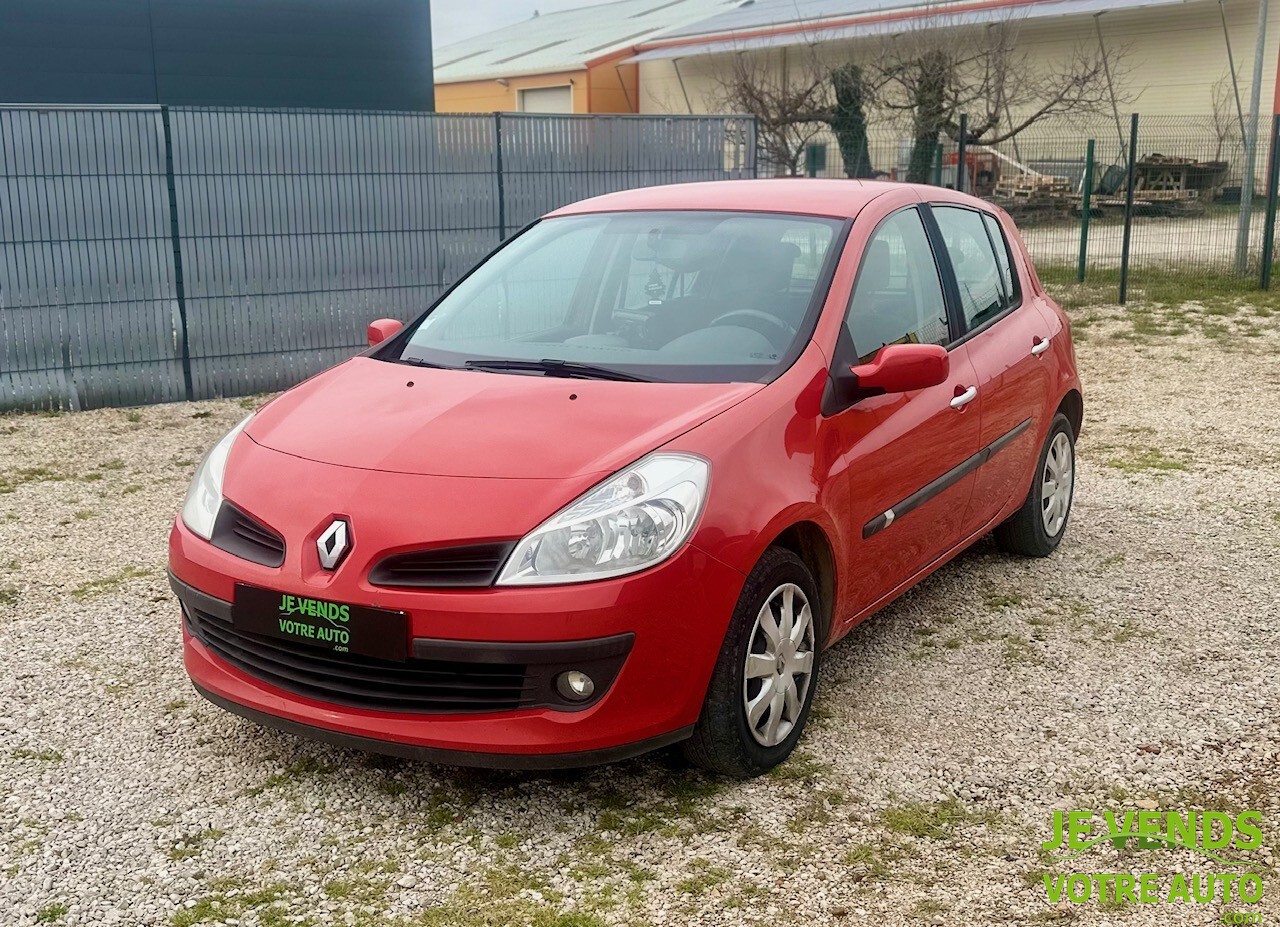 RENAULT CLIO