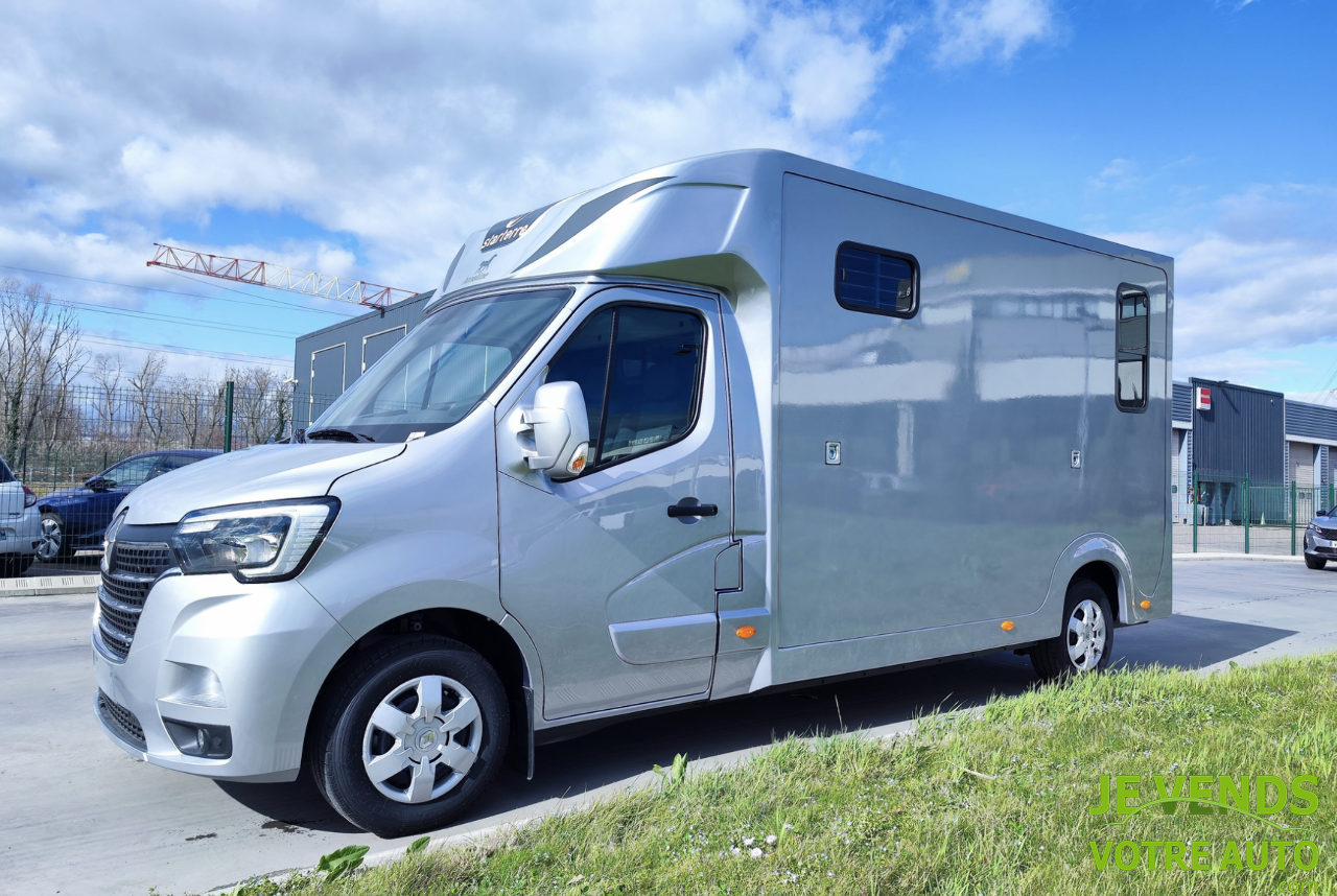 RENAULT Master