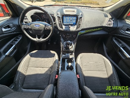FORD KUGA titanium
