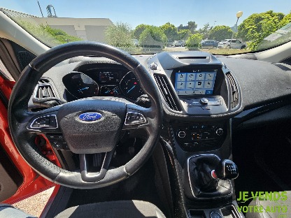 FORD KUGA titanium