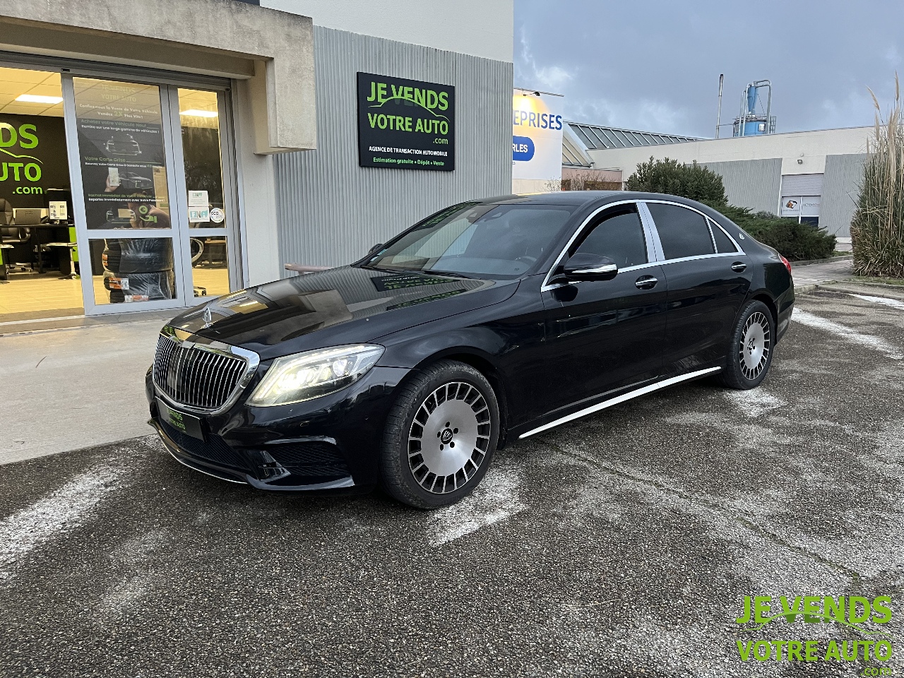 Mercedes Classe S style Maybach