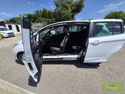 FORD B-MAX TITANIUM