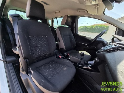FORD B-MAX TITANIUM