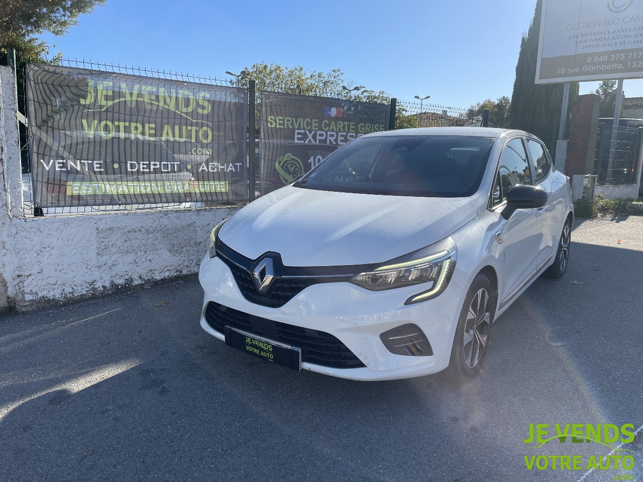 RENAULT CLIO