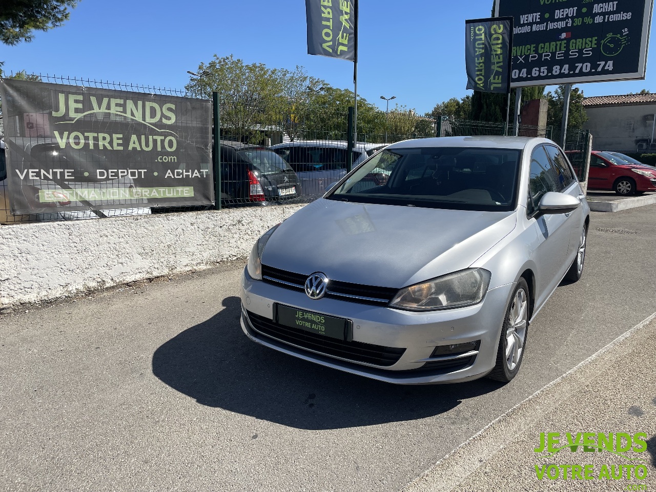 VOLKSWAGEN GOLF