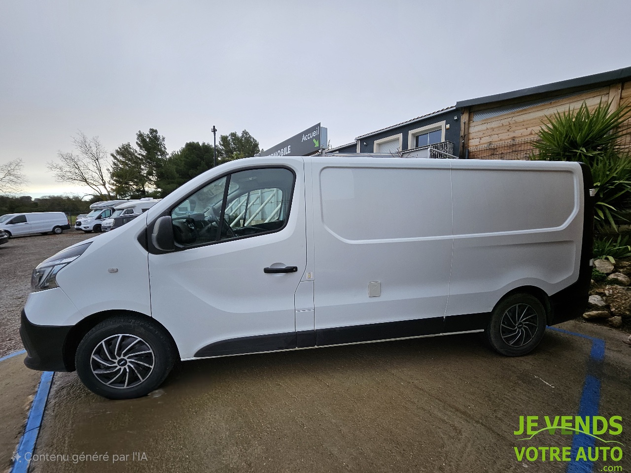 RENAULT TRAFIC