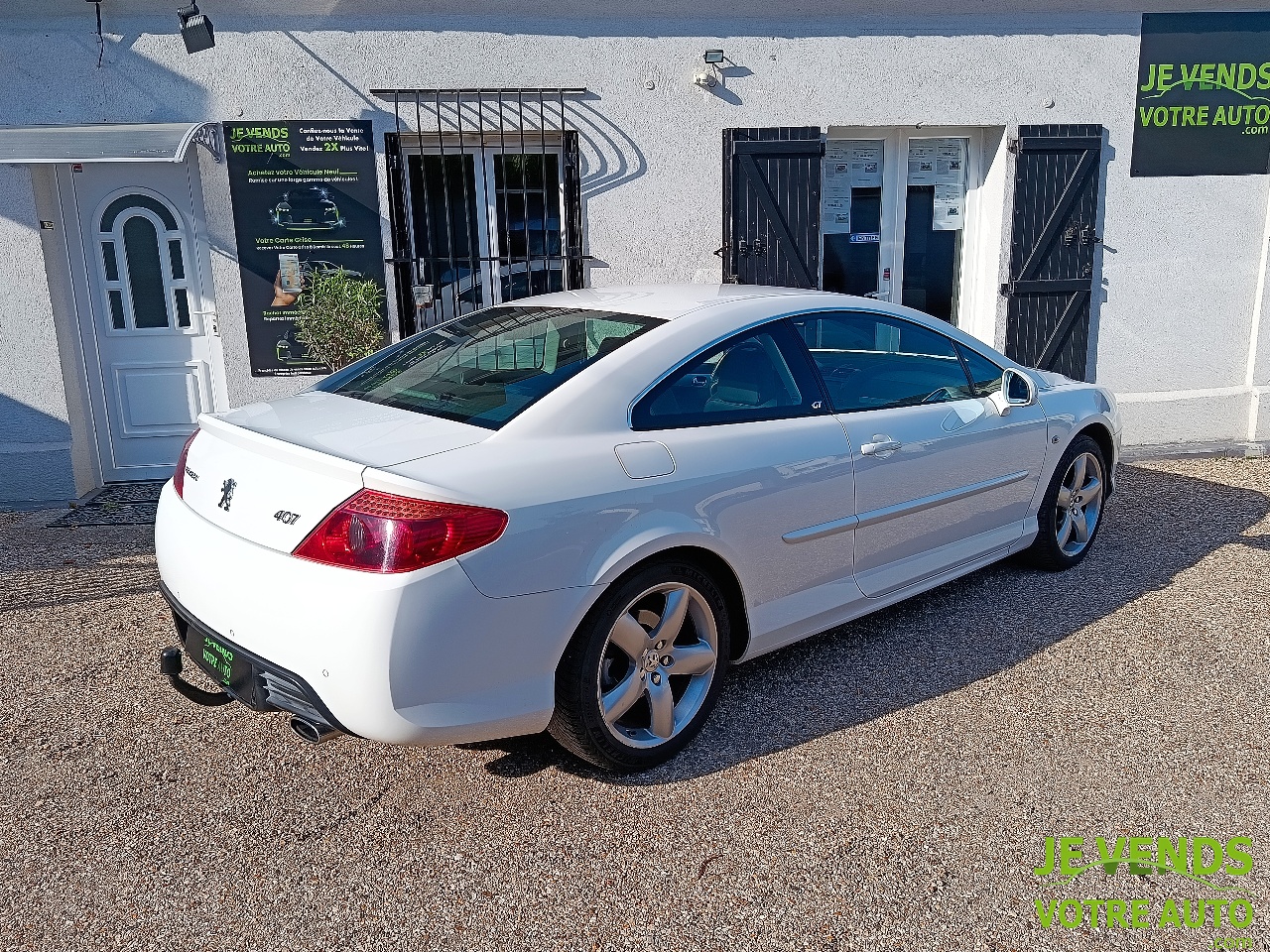 PEUGEOT 407