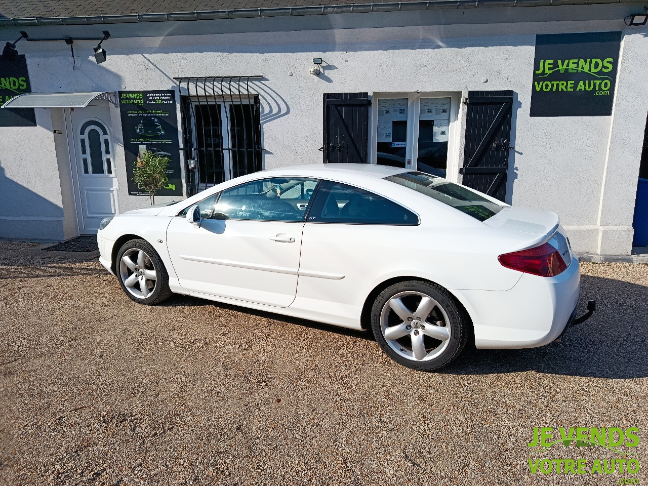 PEUGEOT 407