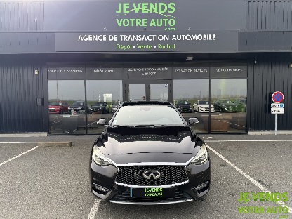 INFINITI Q30
