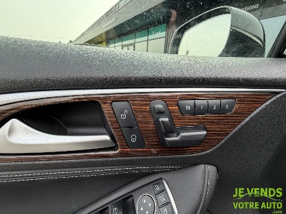 INFINITI Q30
