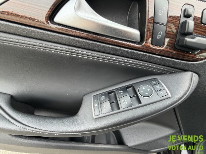 INFINITI Q30