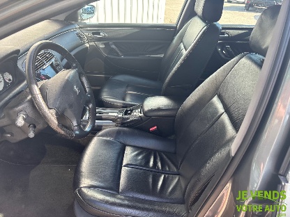 PEUGEOT 607