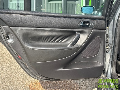 PEUGEOT 607