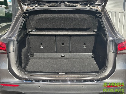 MERCEDES GLA