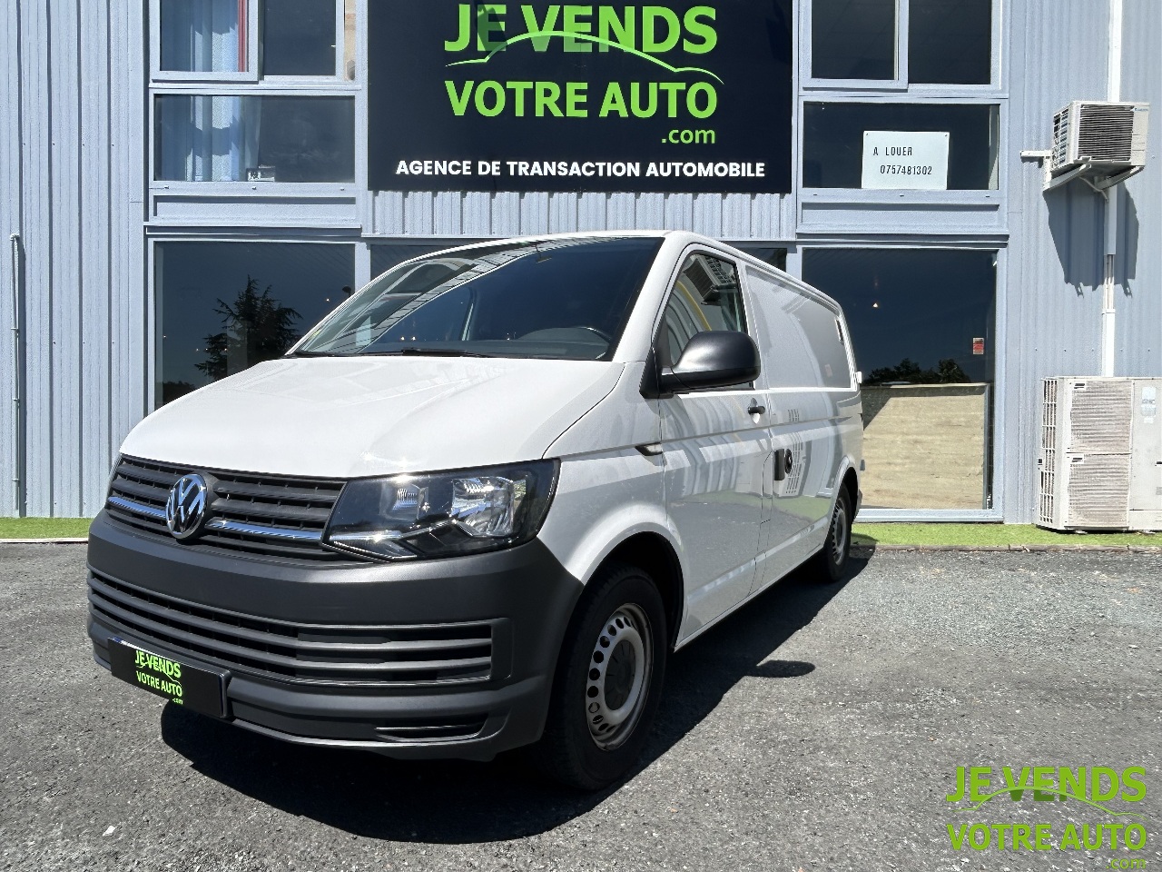 VOLKSWAGEN TRANSPORTER