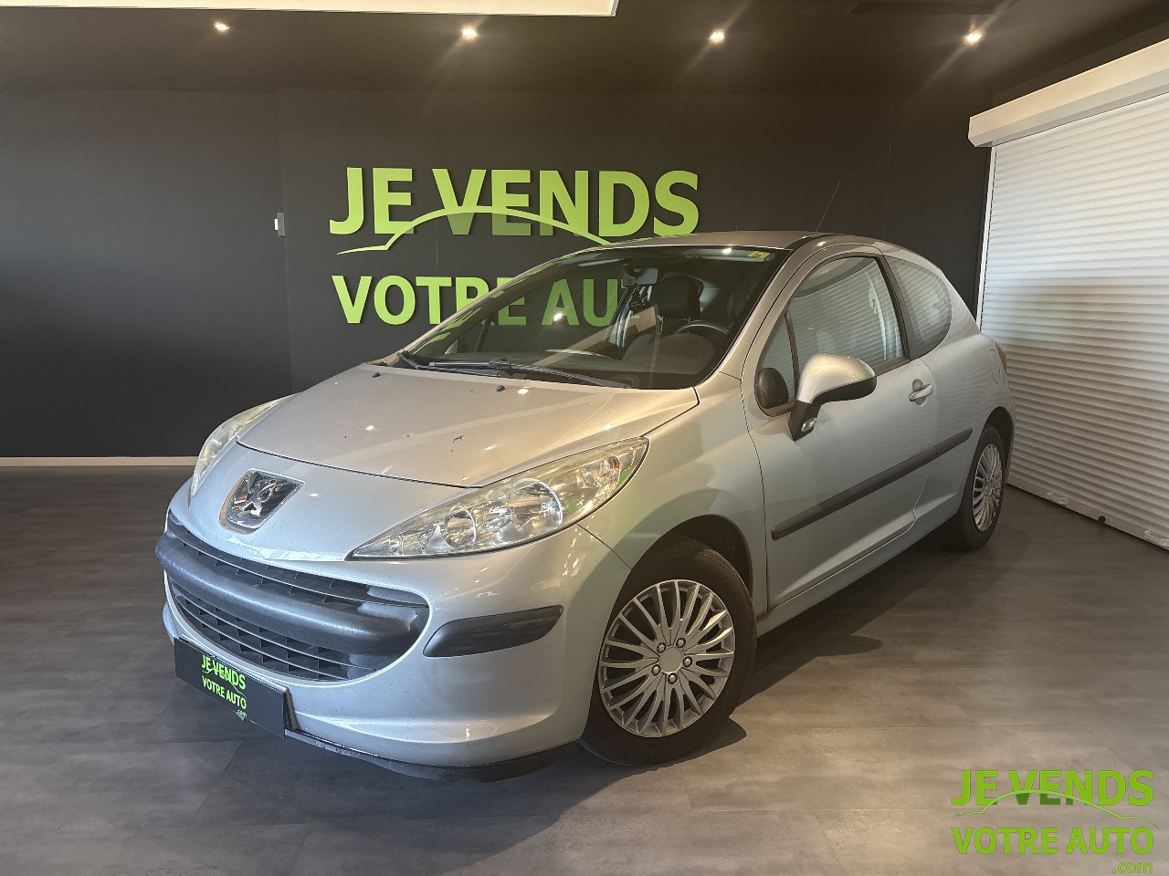 PEUGEOT 207