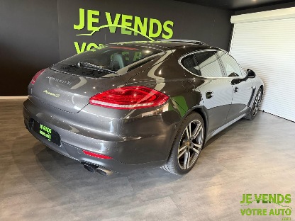 PORSCHE PANAMERA