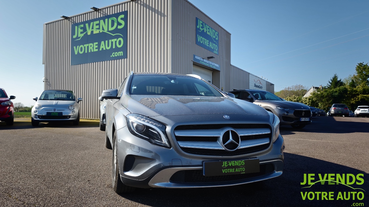 MERCEDES GLA