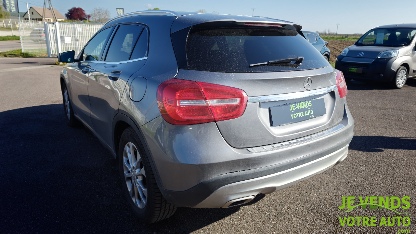 MERCEDES GLA