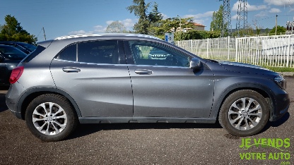 MERCEDES GLA